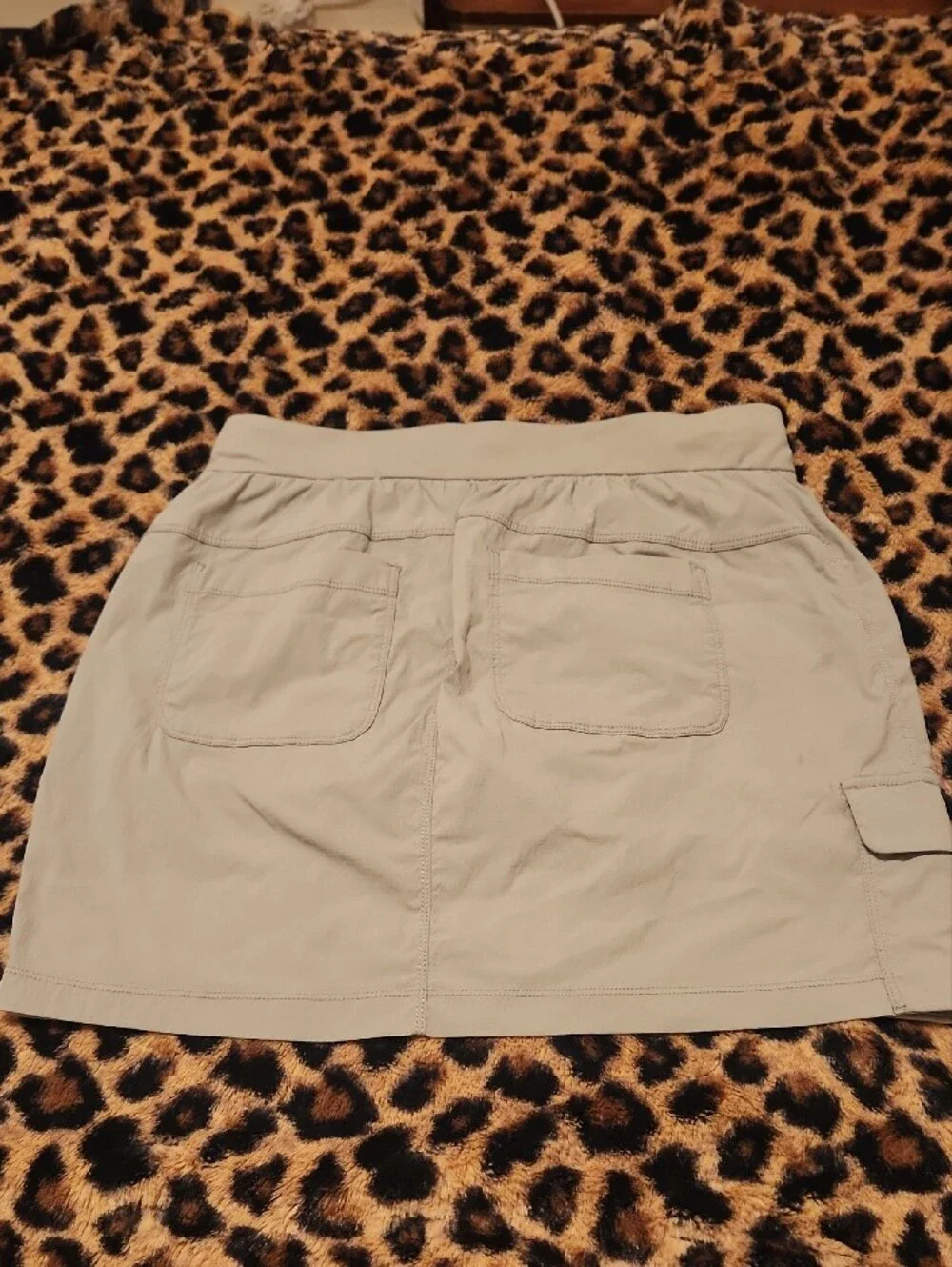 Athleta Cargo Skort with Front Flap Pockets